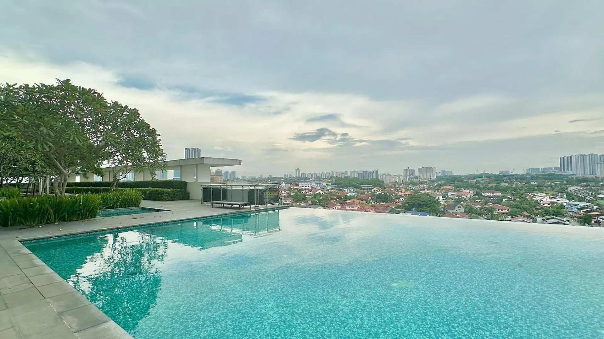 1 Tebrau Residences Near Mid Valley Southkey Jb Johor Bahru Lägenhet