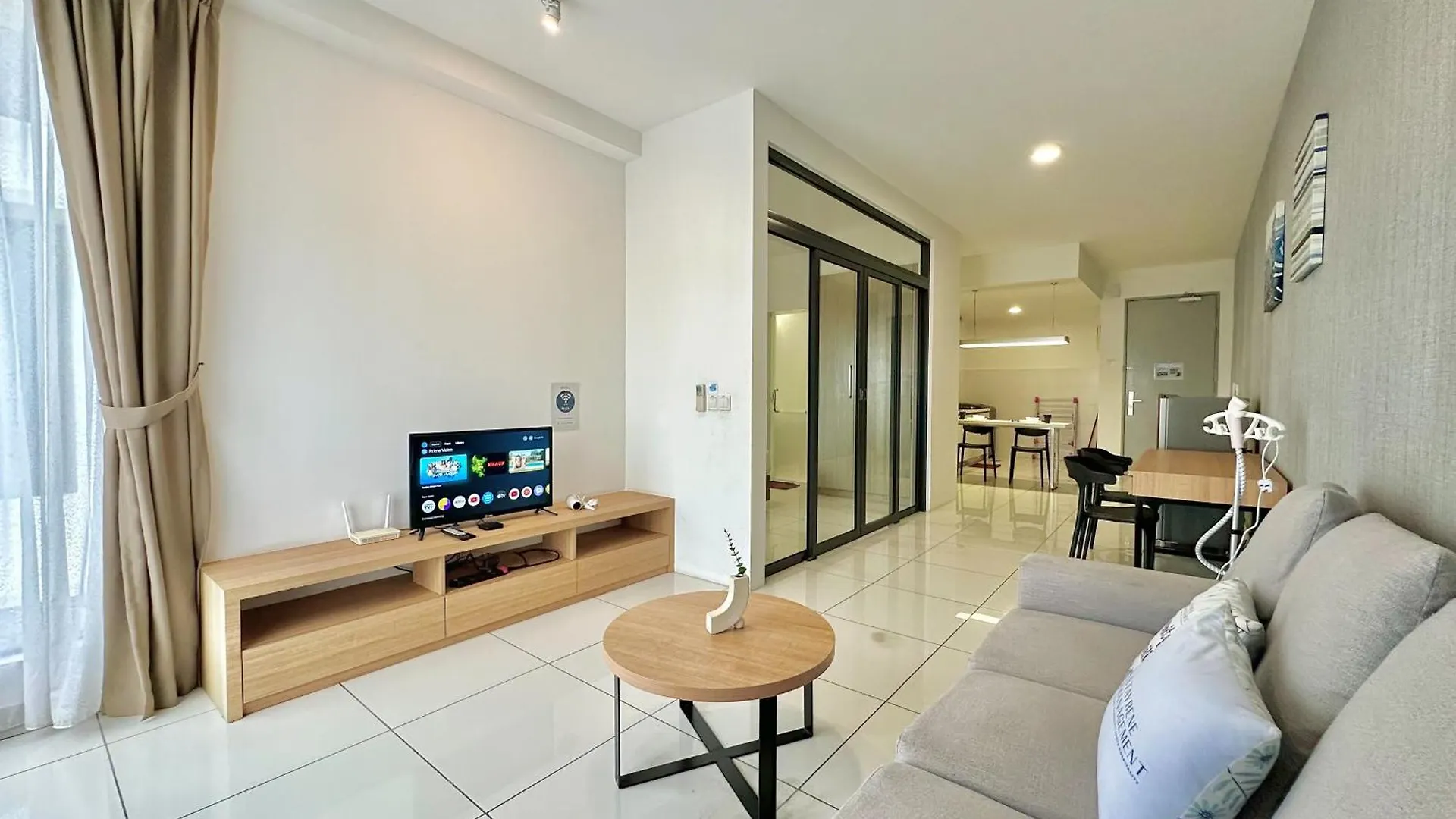1 Tebrau Residences Near Mid Valley Southkey Jb Johor Bahru 0*,