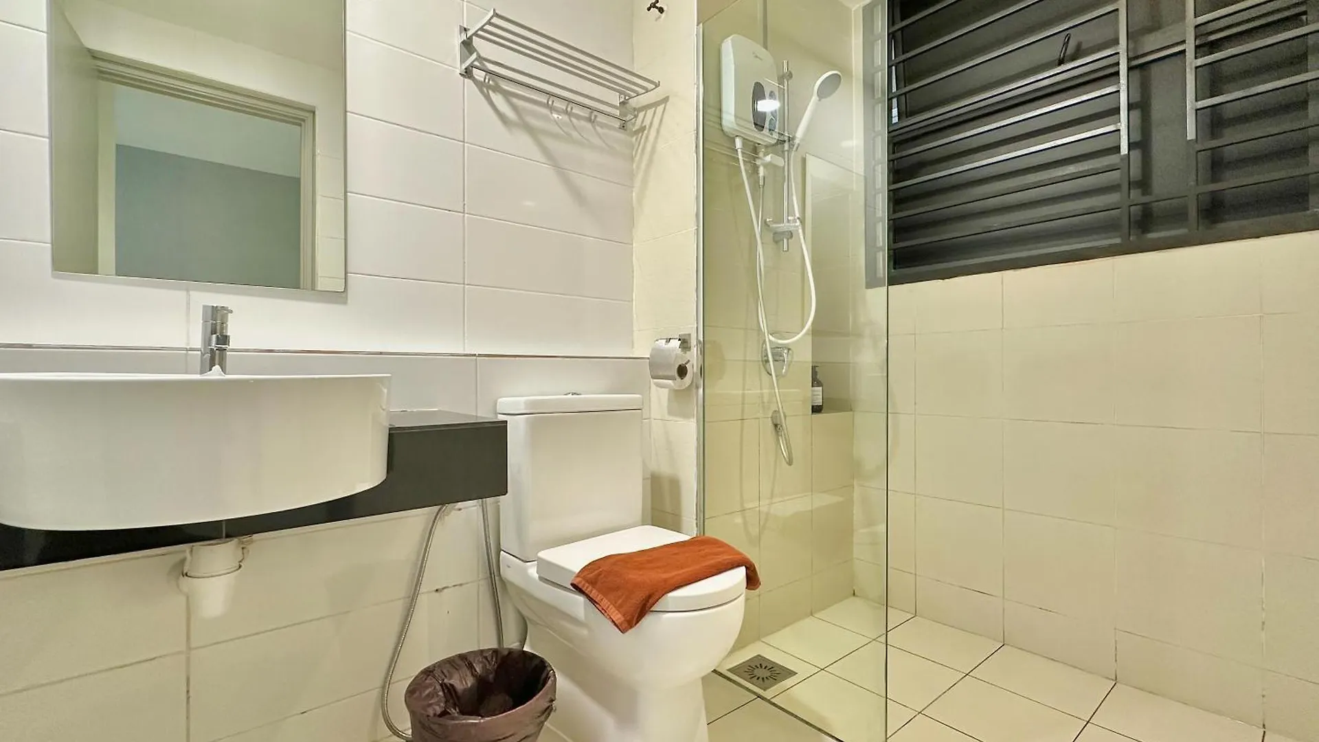 1 Tebrau Residences Near Mid Valley Southkey Jb Johor Bahru 0*,  Malaysia